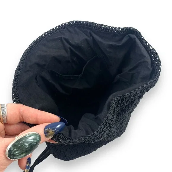 Vintage 90's FRANKIE AND JOHNNIE black woven macrame mini slouch backpack - Picture 8 of 11